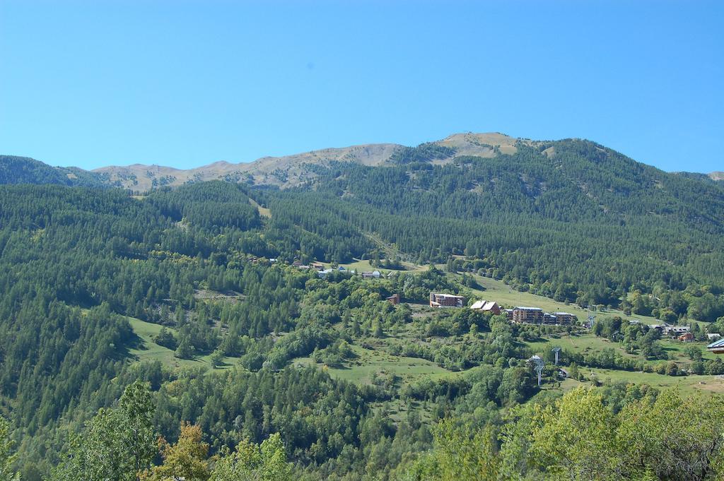Hotel Plein Soleil Allos Exterior foto